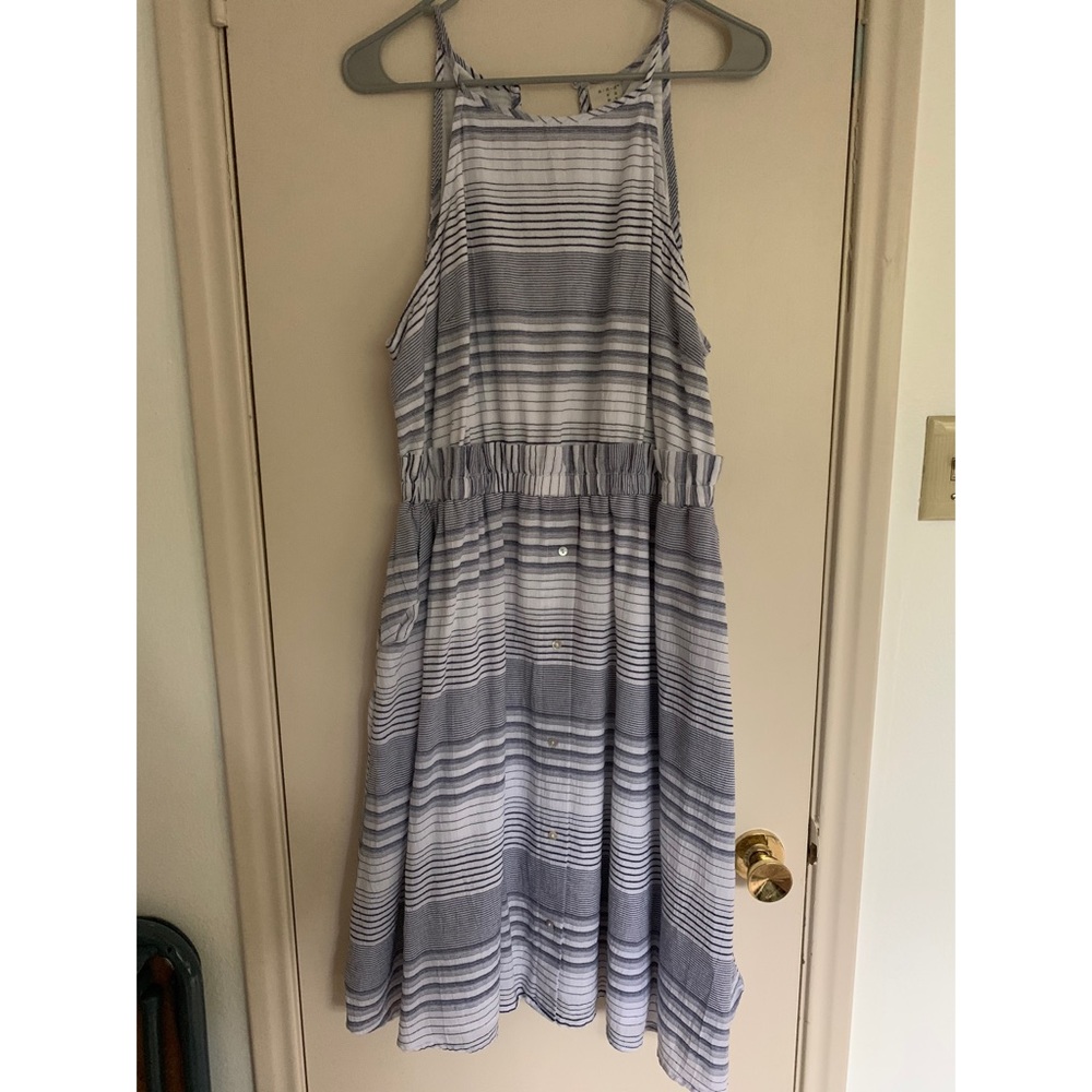 DRESS WITH POCKETS